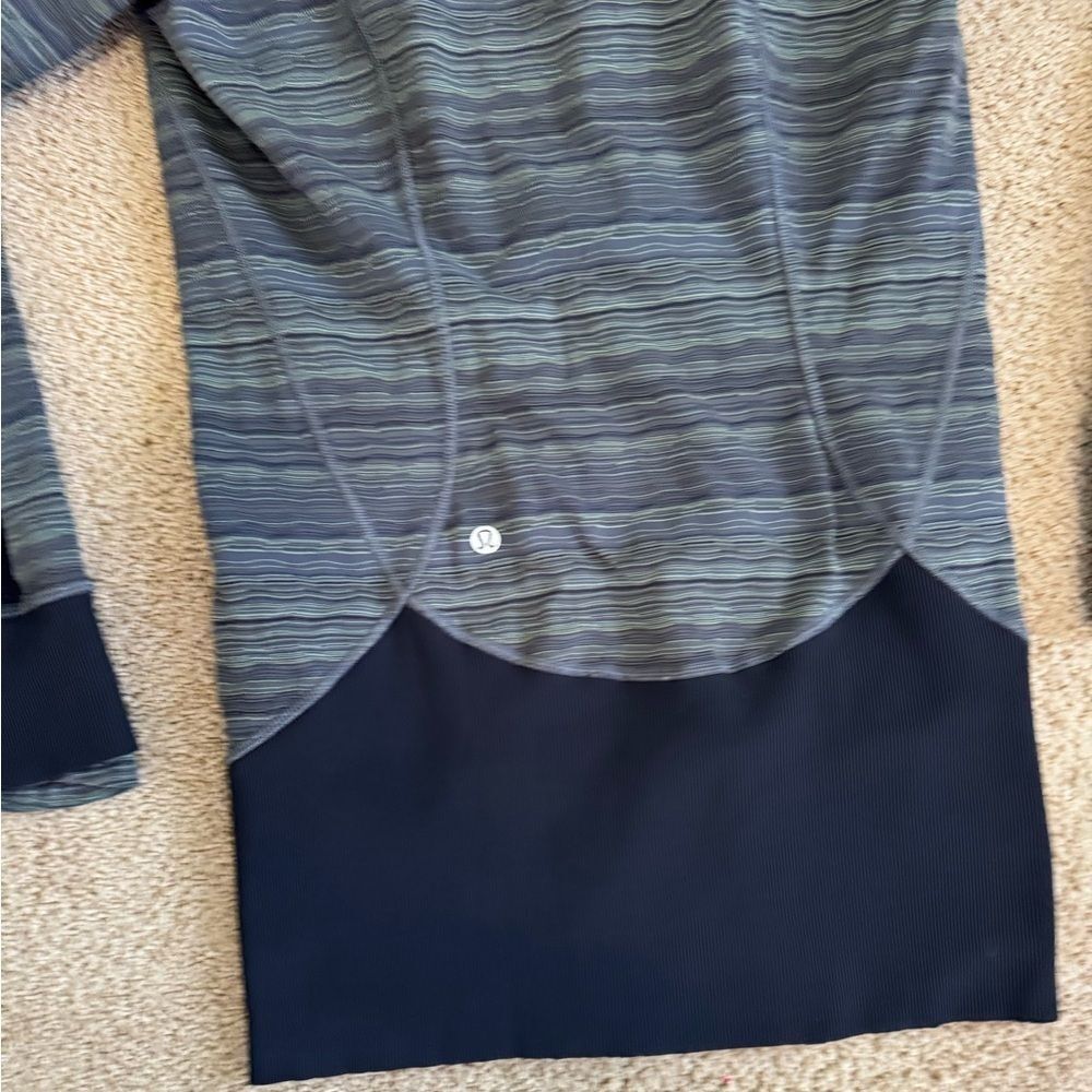 Lululemon Athletica hooded zip up size 6 - Picture 8 of 8